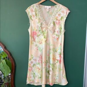 Oscar de la Renta Peach, Yellow & Green Floral Print Nightshirt Lingerie Lace